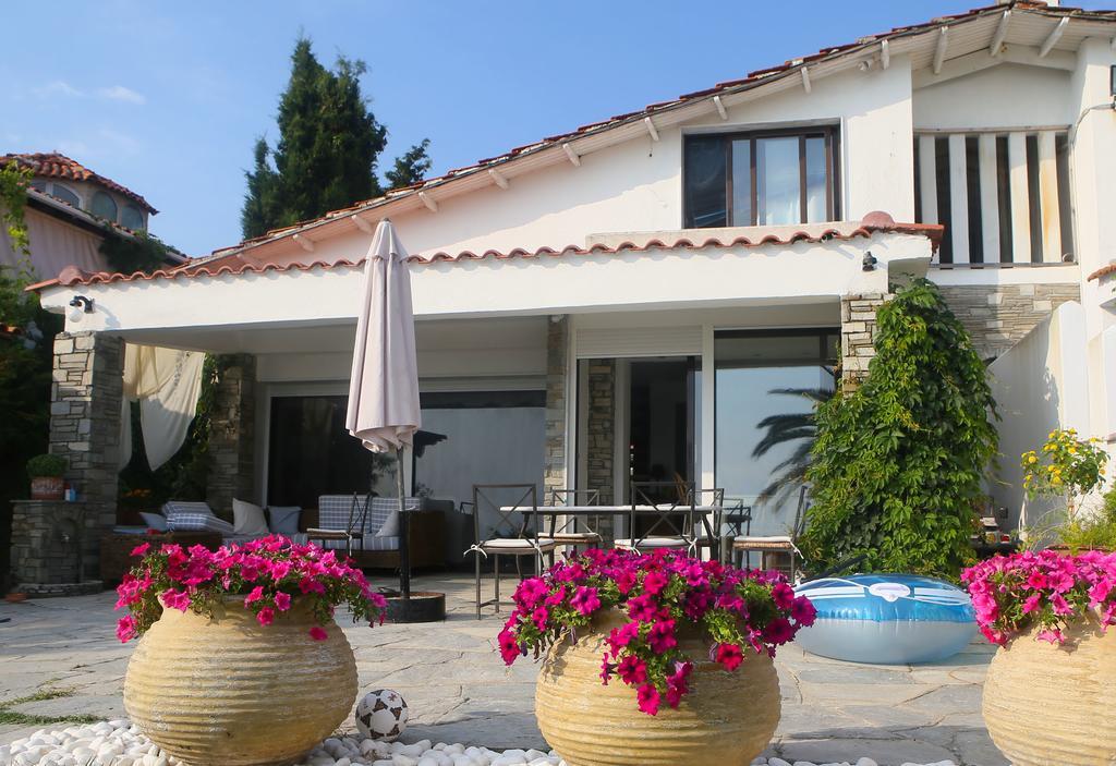 Beach Front Chanioti Πολύχρονο Εξωτερικό φωτογραφία