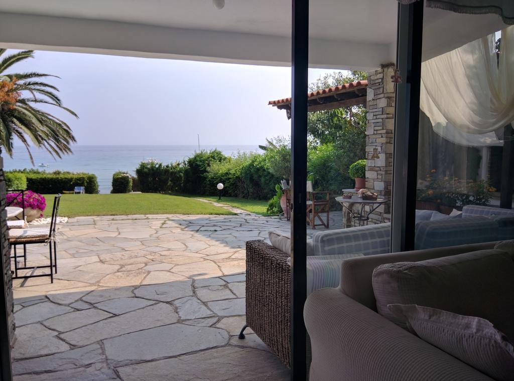 Beach Front Chanioti Πολύχρονο Εξωτερικό φωτογραφία