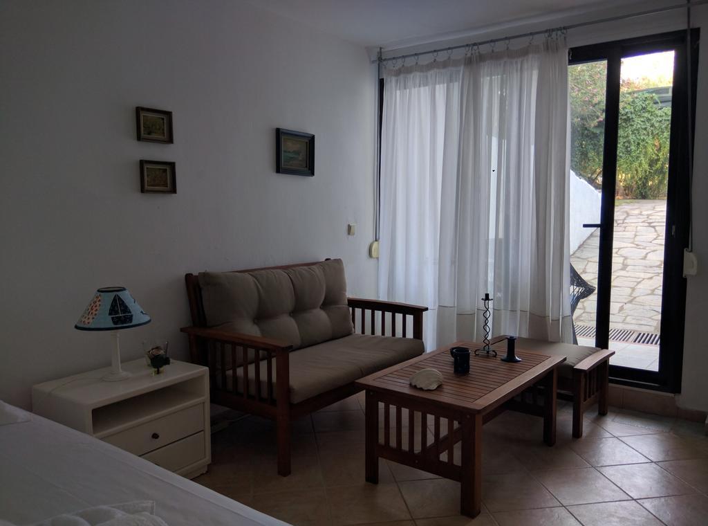 Beach Front Chanioti Πολύχρονο Εξωτερικό φωτογραφία