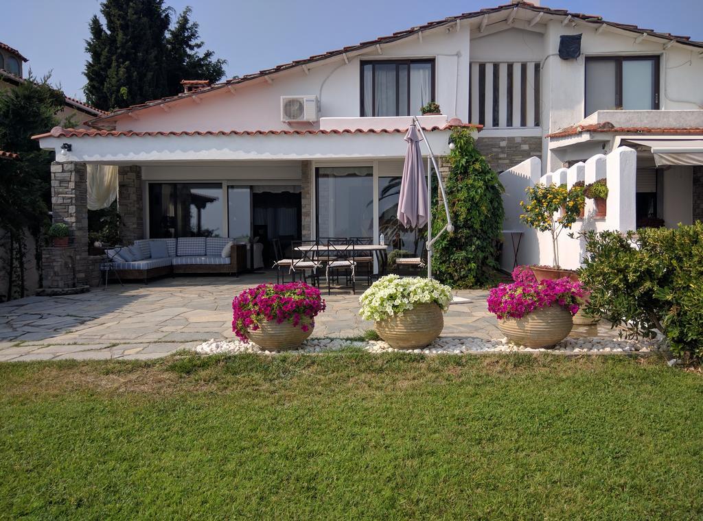 Beach Front Chanioti Πολύχρονο Εξωτερικό φωτογραφία