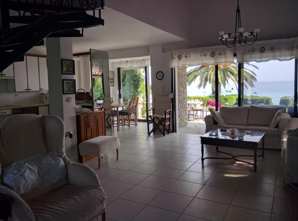 Beach Front Chanioti Πολύχρονο Εξωτερικό φωτογραφία